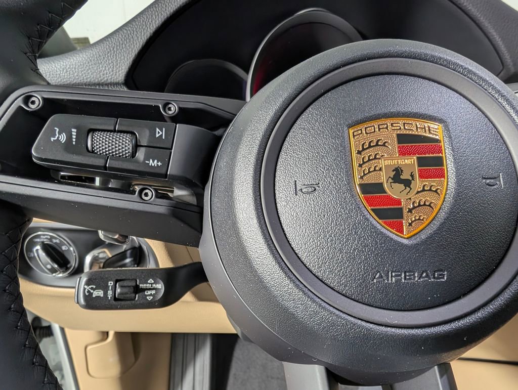 New 2026 Porsche Macan image 36