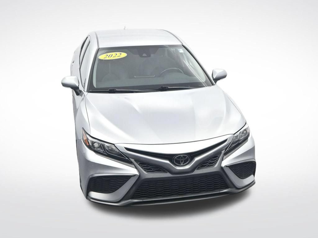 Used 2022 Toyota Camry SE FWD image 31