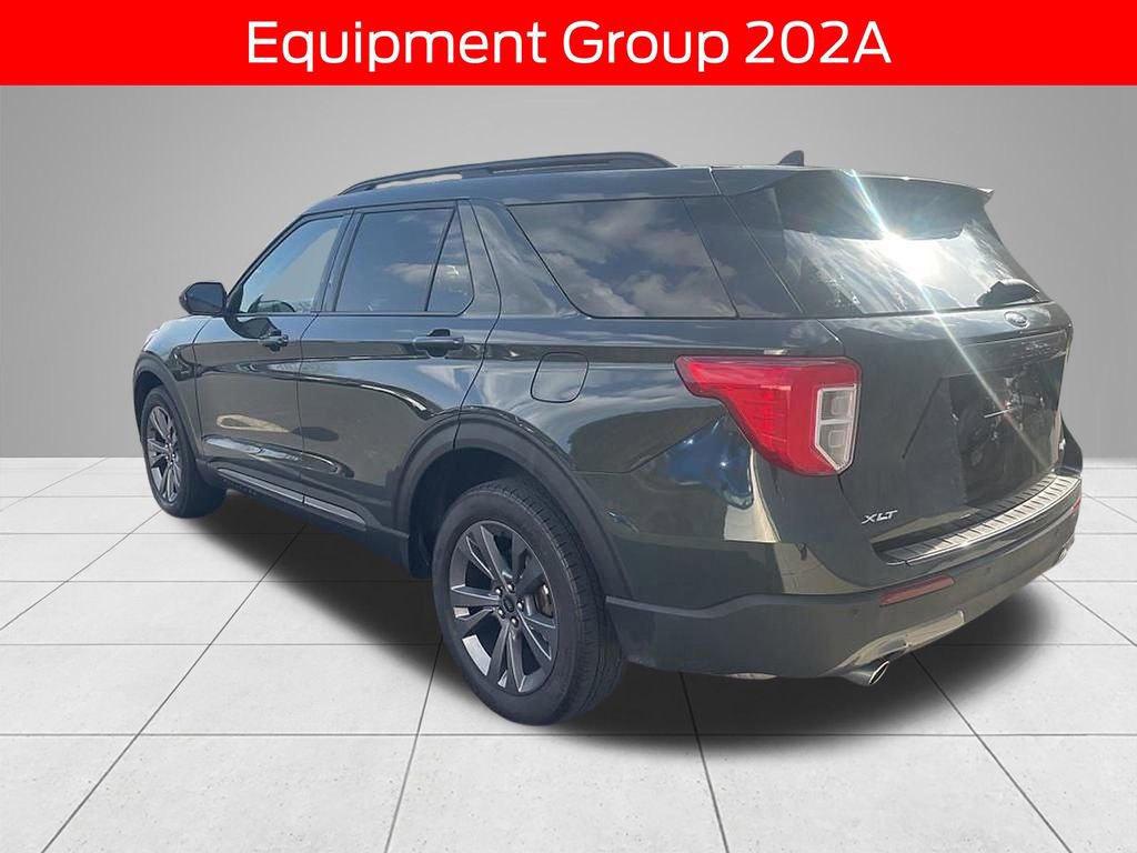 Used 2023 Ford Explorer XLT w/ Equipment Group 202A image 7