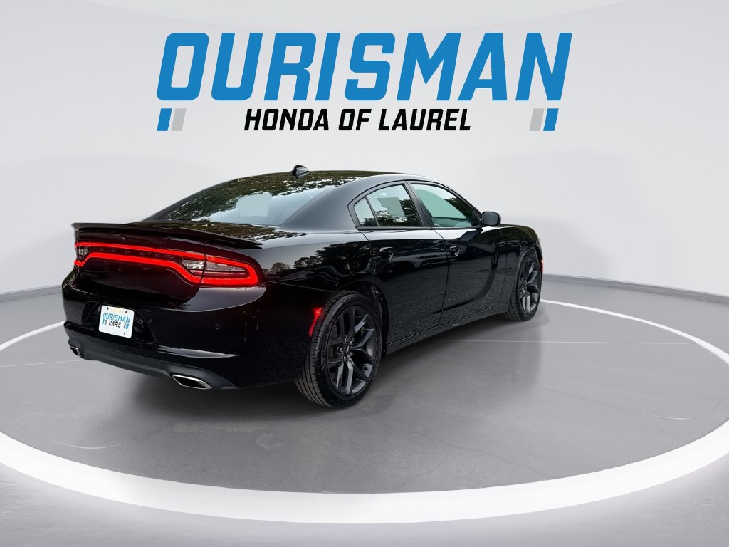Used 2020 Dodge Charger SXT w/ Plus Group RWD image 8