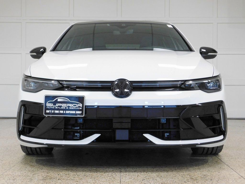 Used 2025 Volkswagen Golf R image 2
