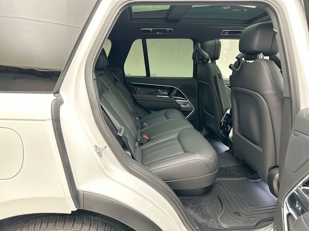 New 2026 Land Rover Range Rover SE AWD/4WD image 15