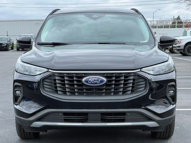 New 2024 Ford Escape SE image 36