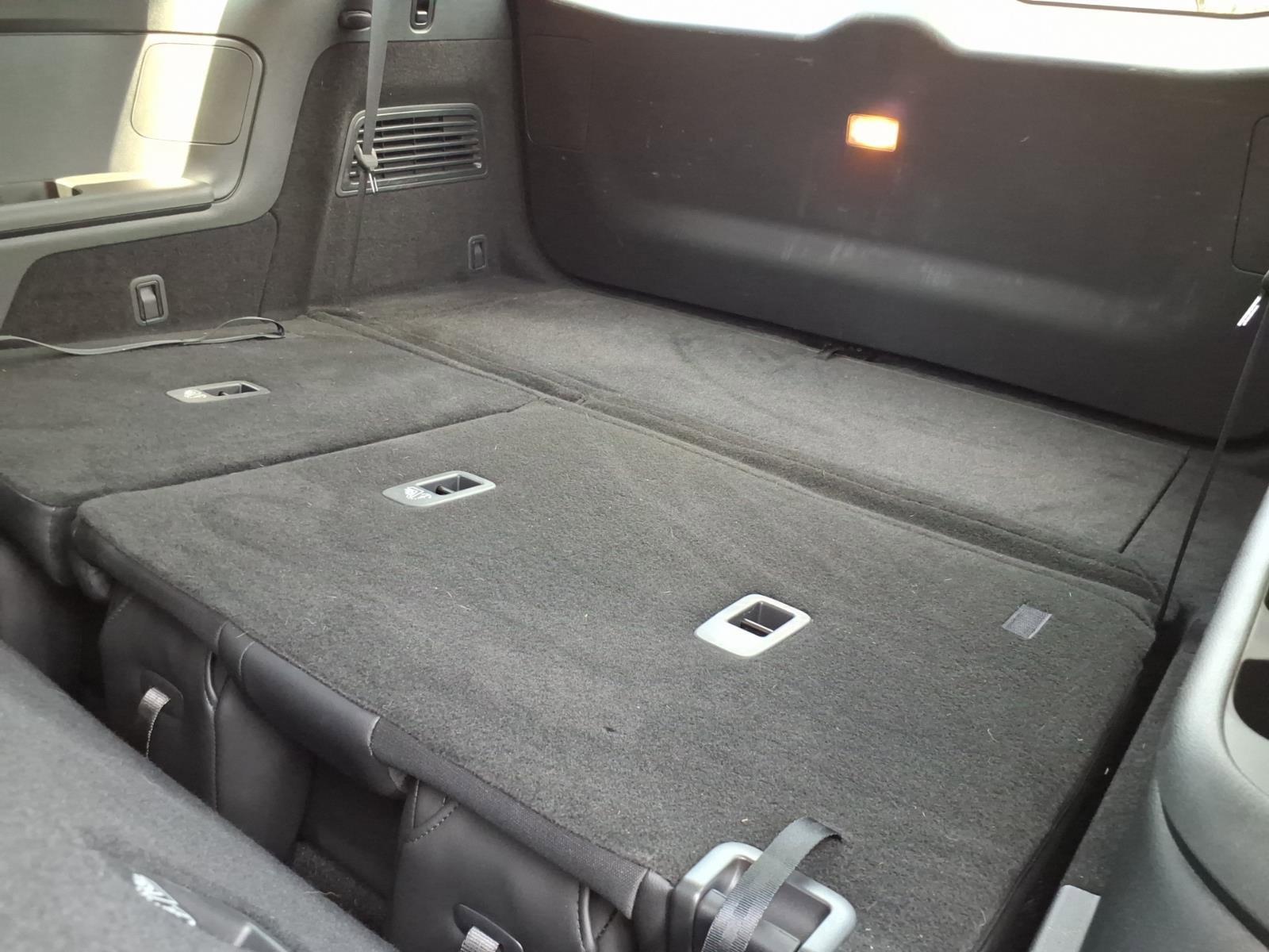 Used 2024 Nissan Pathfinder SL AWD/4WD image 12