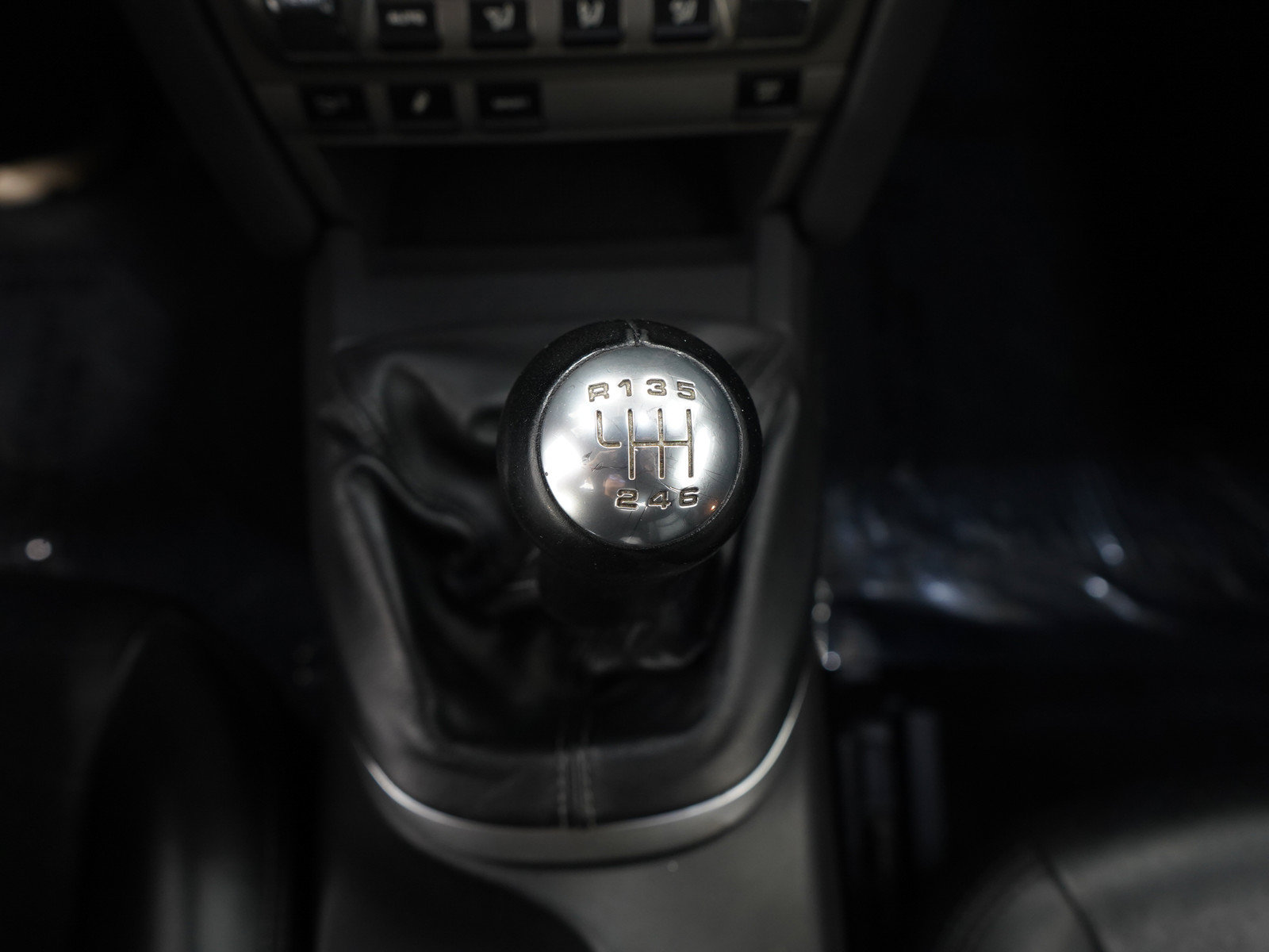 Used 2005 Porsche 911 Carrera S RWD image 19