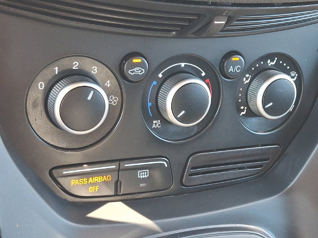 Used 2016 Ford Escape SE w/ SE Leather Comfort Package FWD image 15