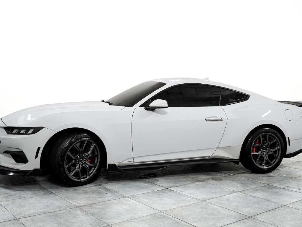 Certified 2024 Ford Mustang Coupe w/ 2.3L High Performance Package RWD image 4
