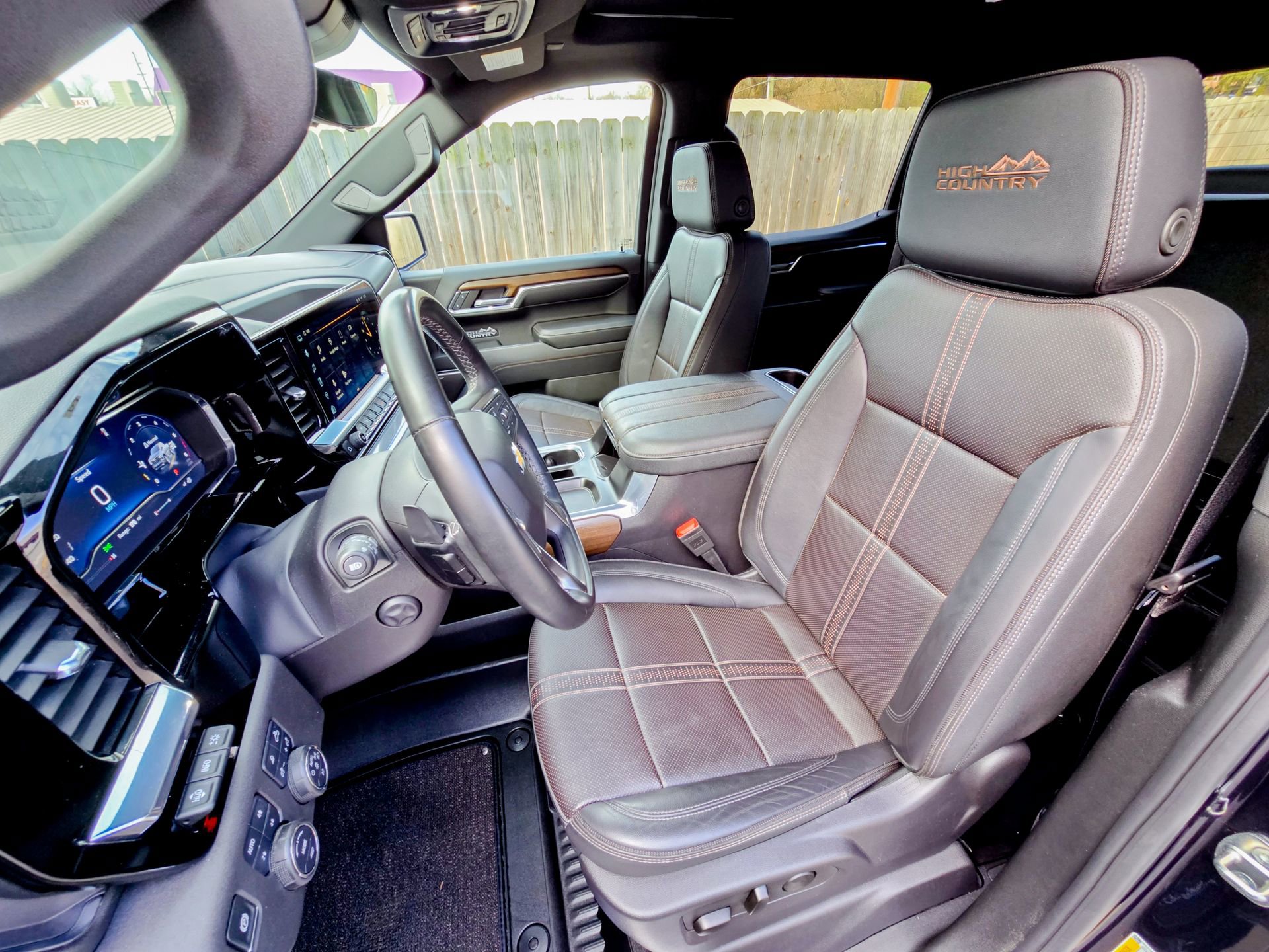 Used 2024 Chevrolet Silverado 1500 High Country w/ Technology Package image 29