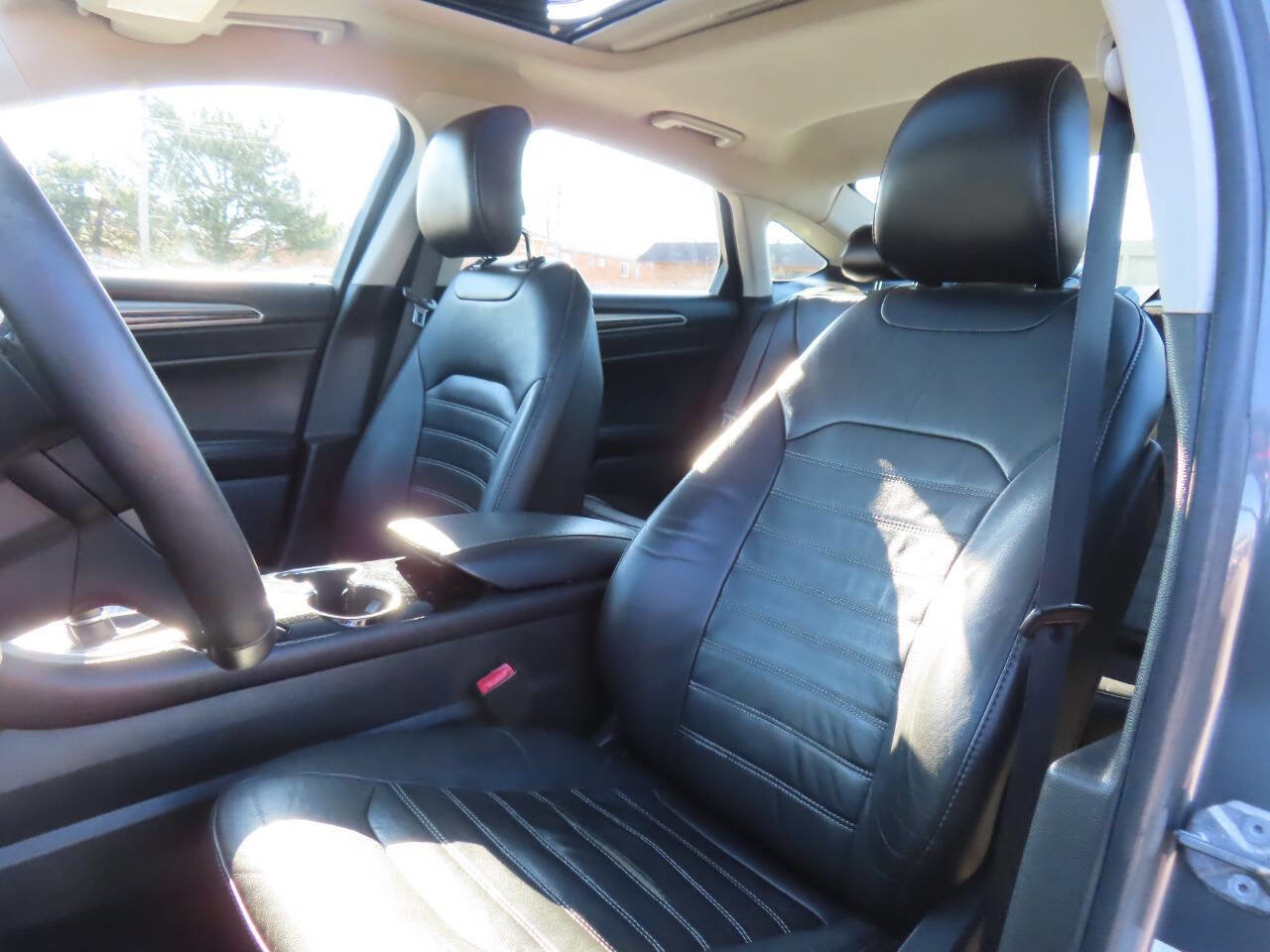 Used 2014 Ford Fusion SE w/ Equipment Group 202A image 43