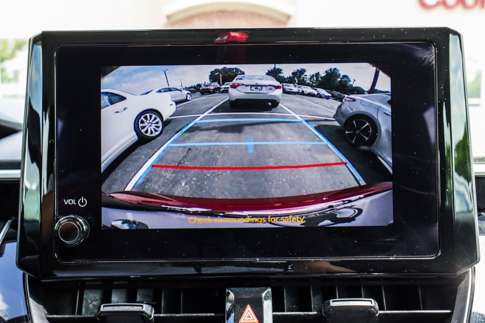 Used 2025 Toyota Corolla LE w/ LE Premium Package FWD image 8