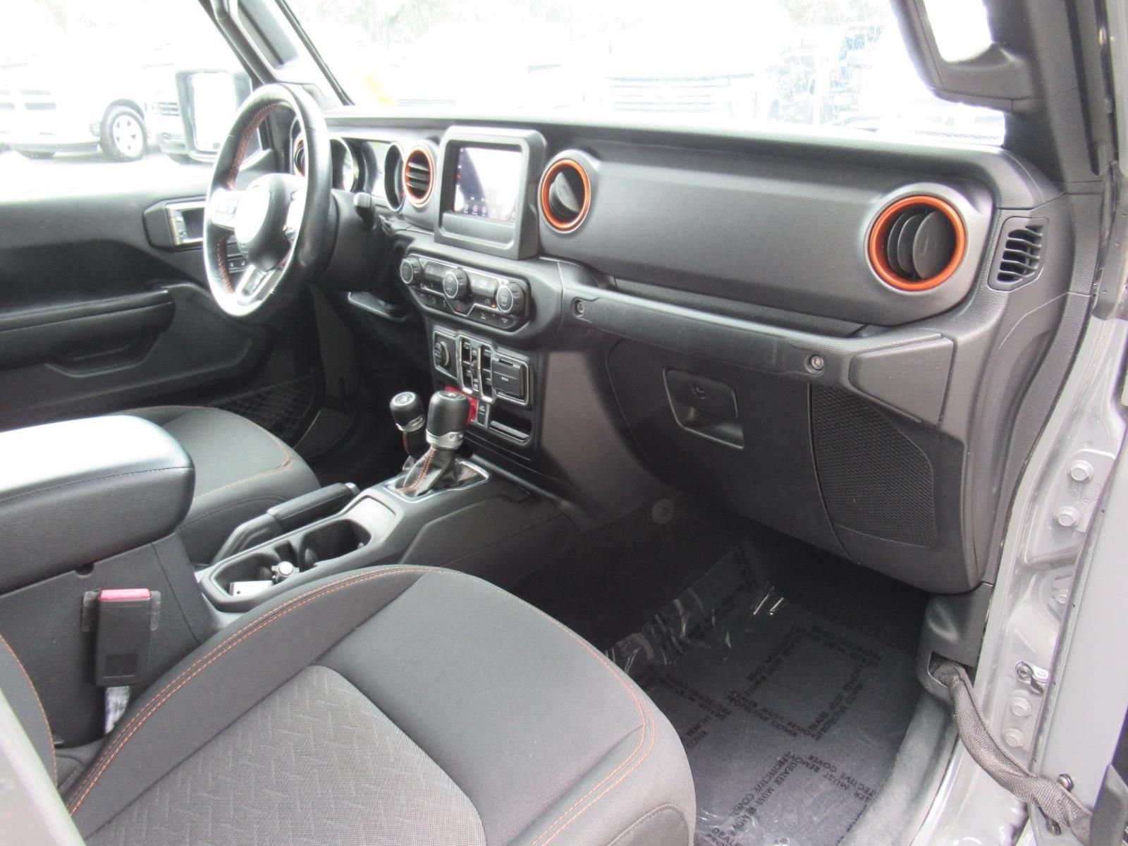 Used 2021 Jeep Gladiator Mojave w/ Trailer Tow Package AWD/4WD image 13