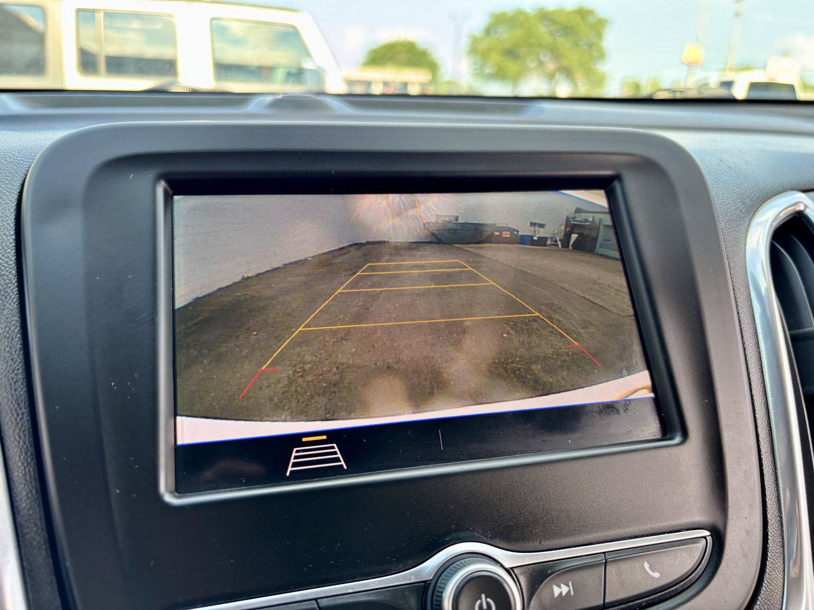 Used 2020 Chevrolet Equinox LT AWD/4WD image 4