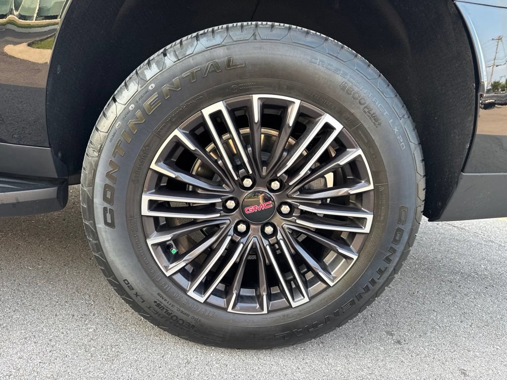Used 2025 GMC Yukon XL Elevation RWD image 30