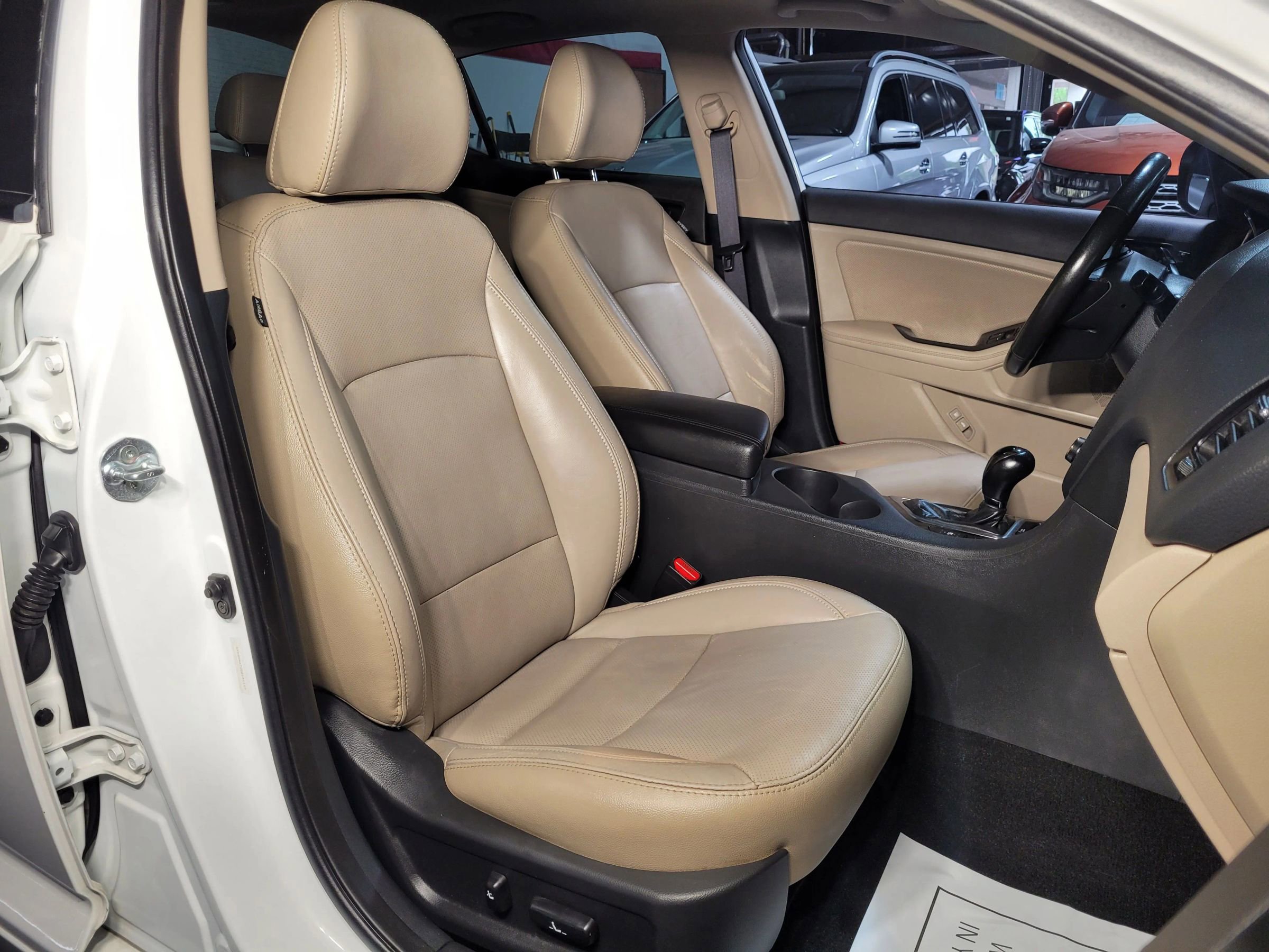 Used 2013 Kia Optima EX w/ Premium Pkg image 21