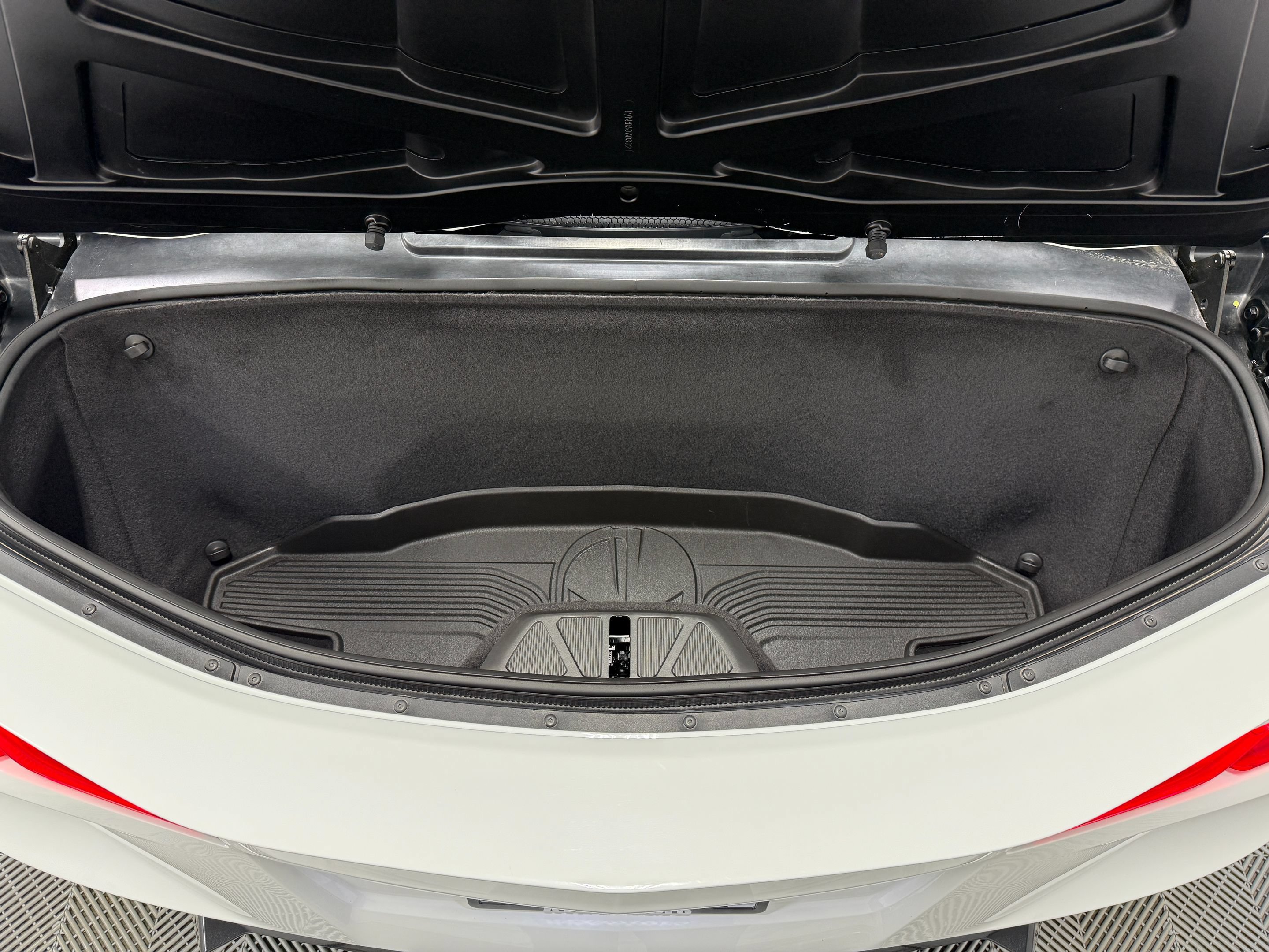 Used 2023 Chevrolet Corvette Stingray Premium Conv w/ Battery Protection Package RWD image 32