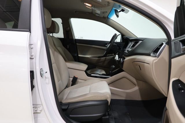Used 2017 Hyundai Tucson SE FWD image 32