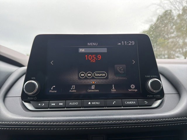 Used 2023 Nissan Rogue SV image 14