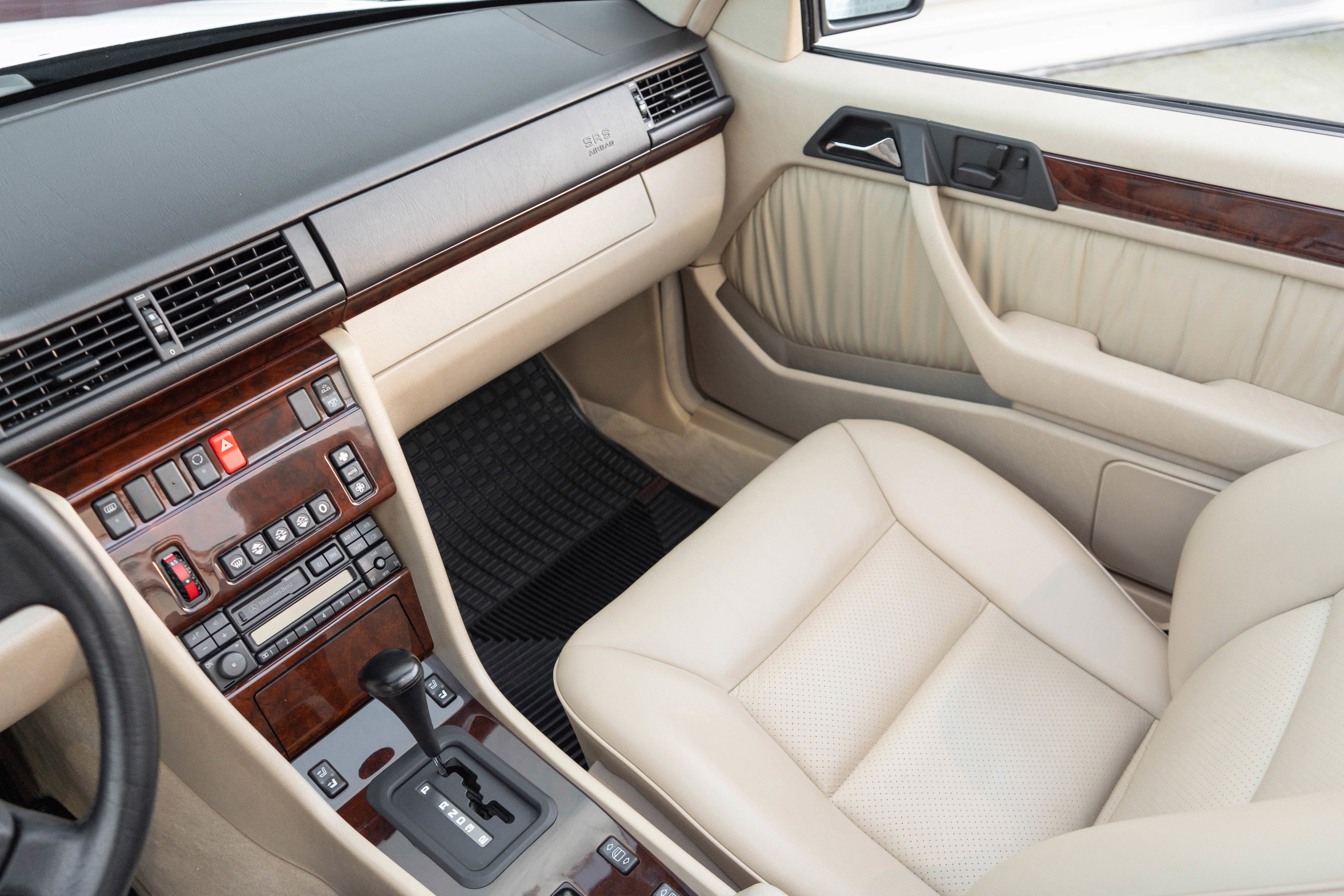 Used 1995 Mercedes-Benz E 320 Convertible image 15