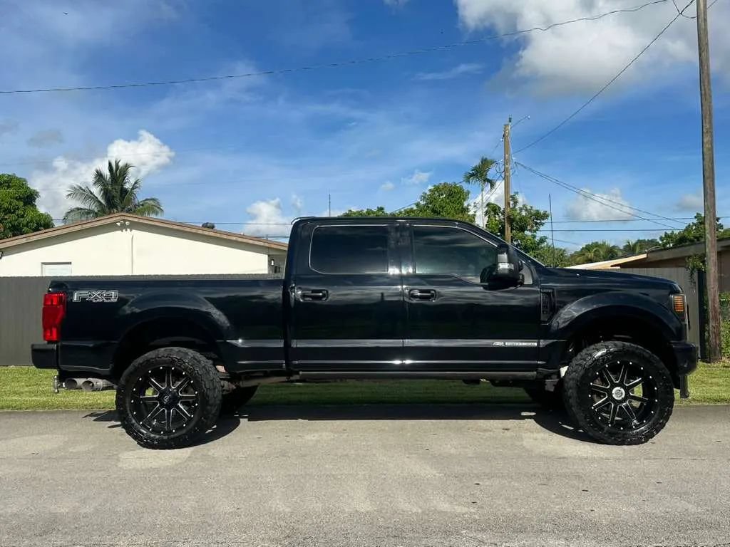 Used 2021 Ford F250 Lariat AWD/4WD image 3