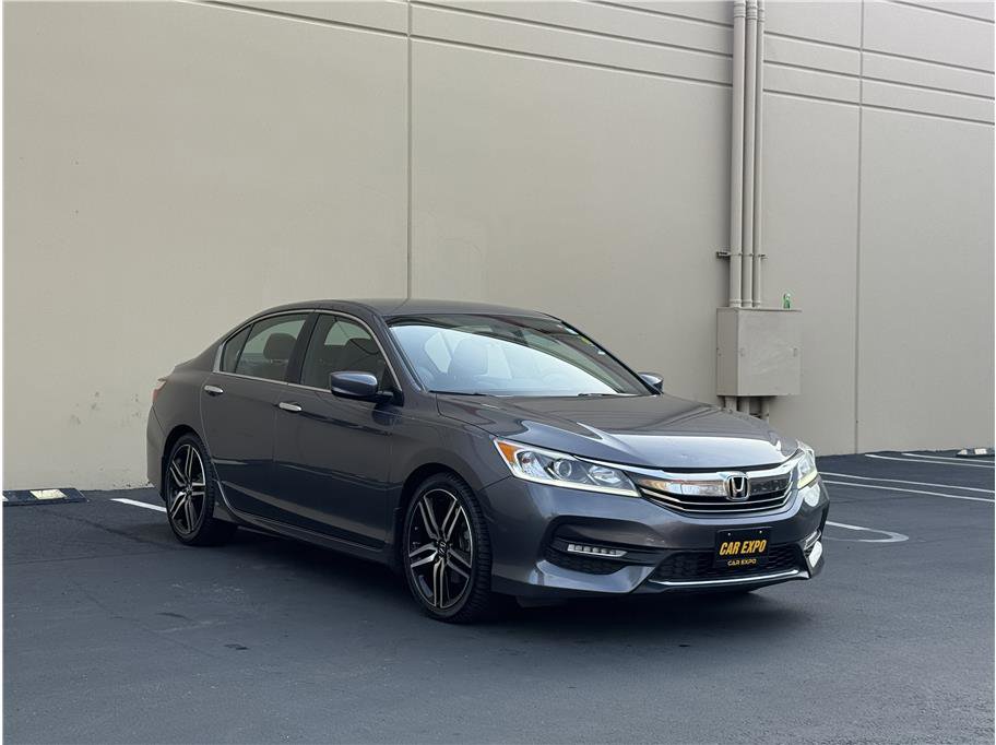 Used 2017 Honda Accord Sport Special Edition image 3