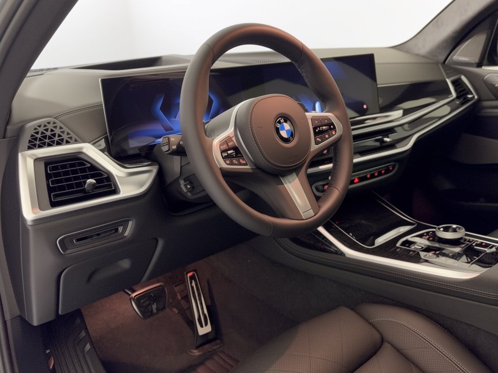 New 2027 BMW X7 xDrive40i w/ Executive Package AWD/4WD image 4