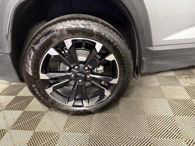 Used 2025 Chevrolet Equinox RS w/ LPO, Floor Liner Package image 25