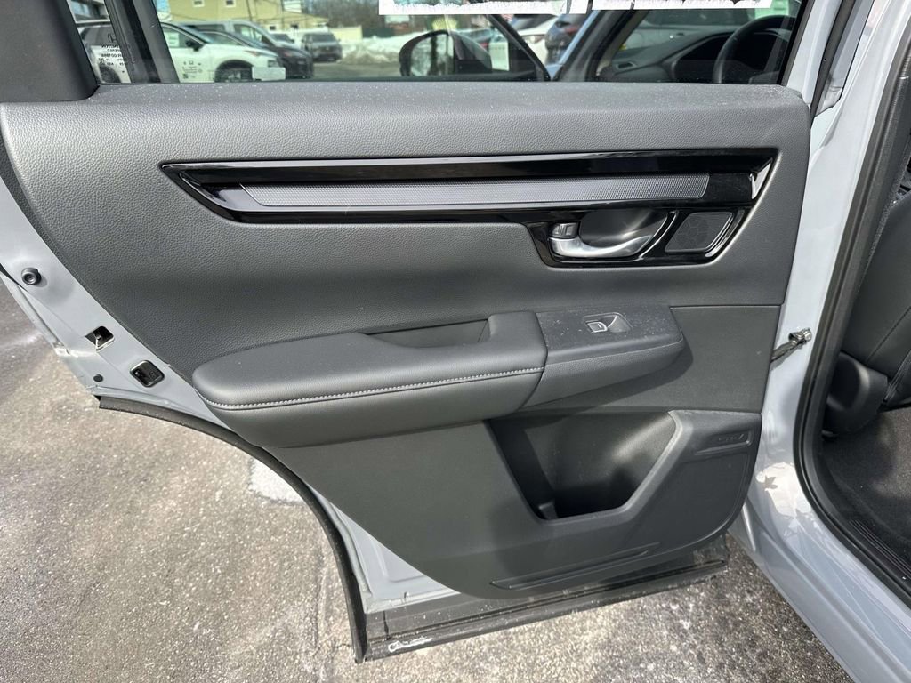 Used 2025 Honda CR-V EX-L image 19