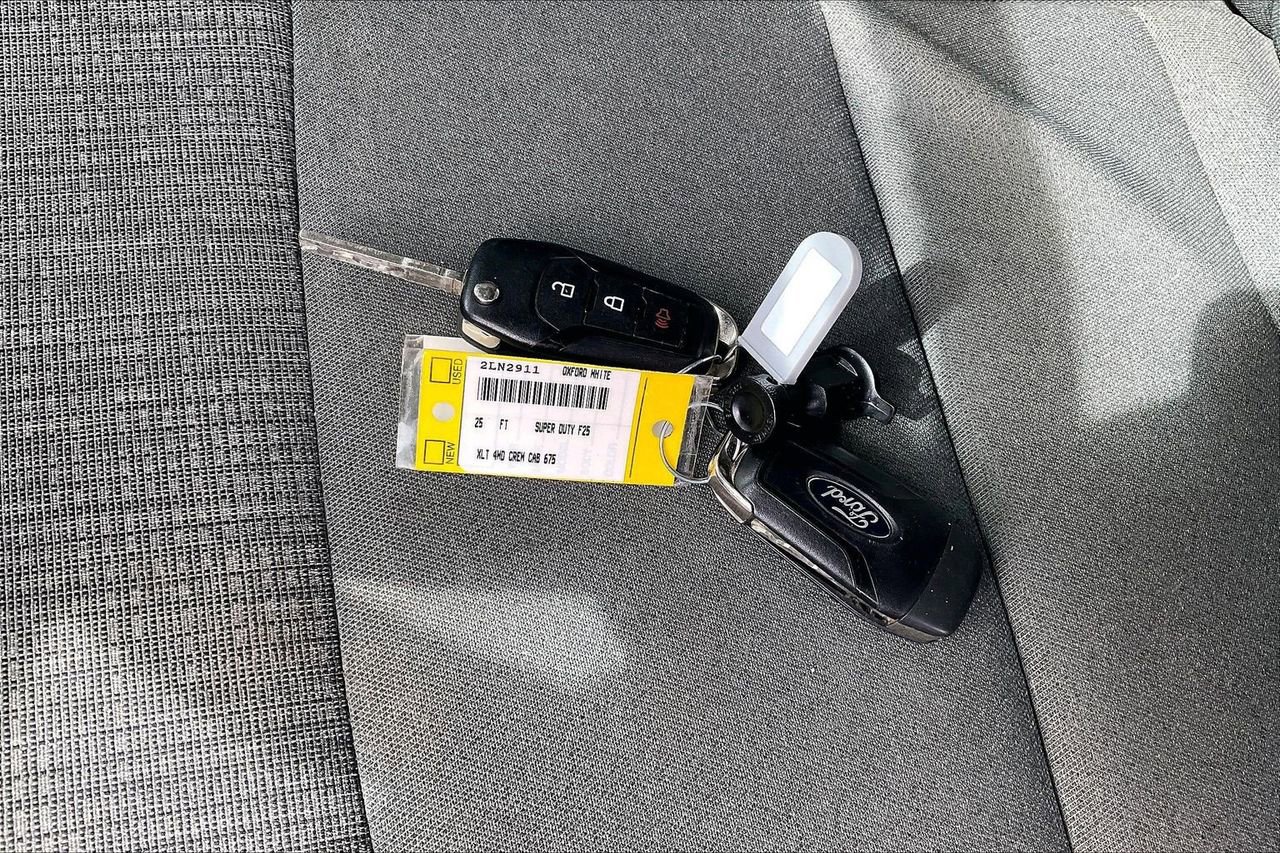 Used 2025 Ford F250 XLT image 30