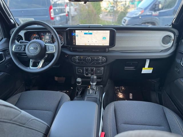 New 2025 Jeep Wrangler Unlimited Sahara AWD/4WD image 21