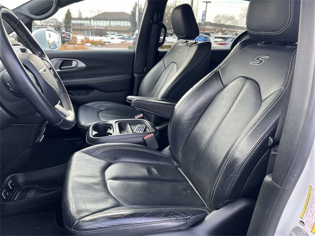 Used 2018 Chrysler Pacifica Touring-L w/ Premium Audio Group image 13