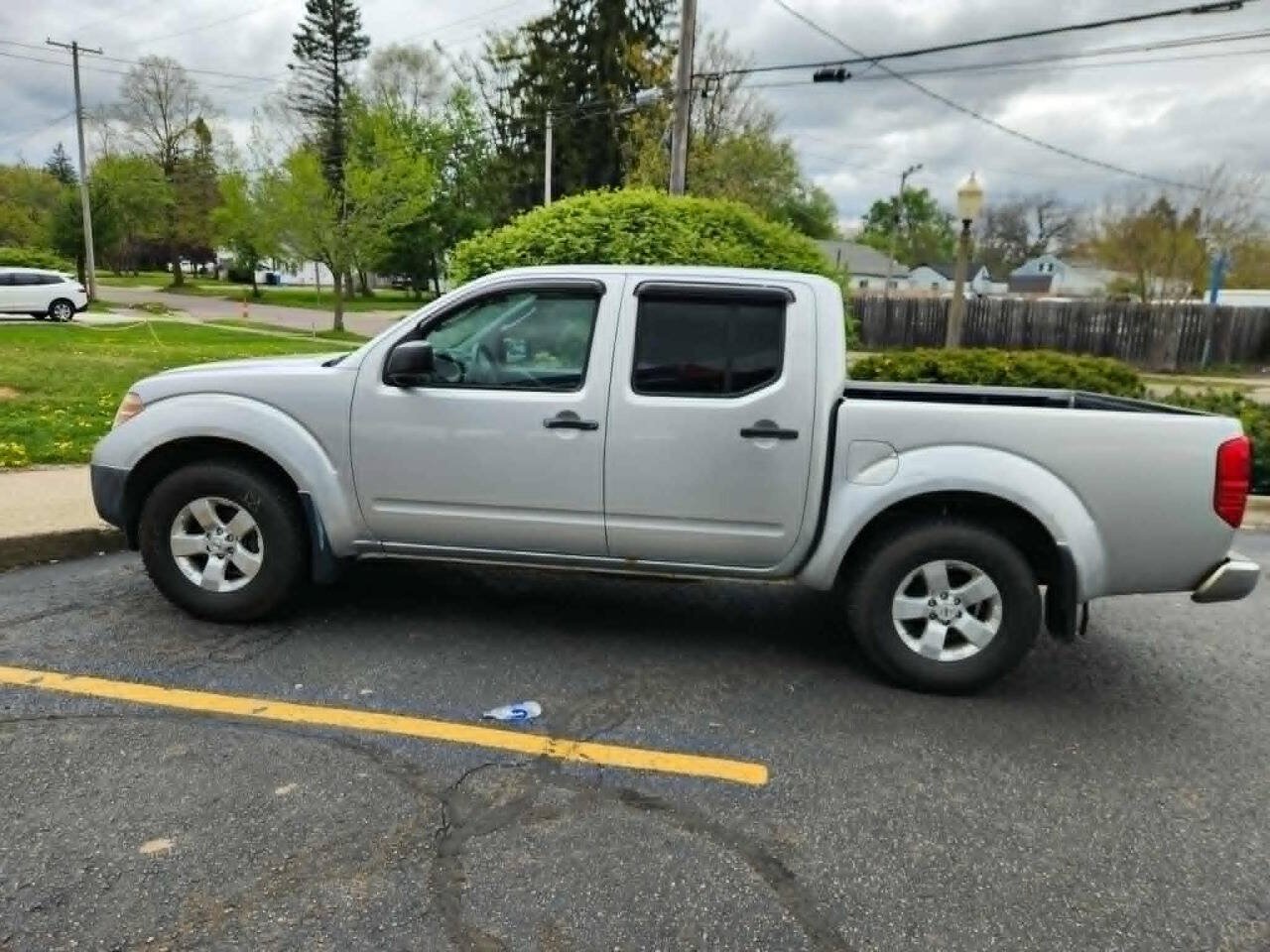 Used 2011 Nissan Frontier S AWD/4WD image 7