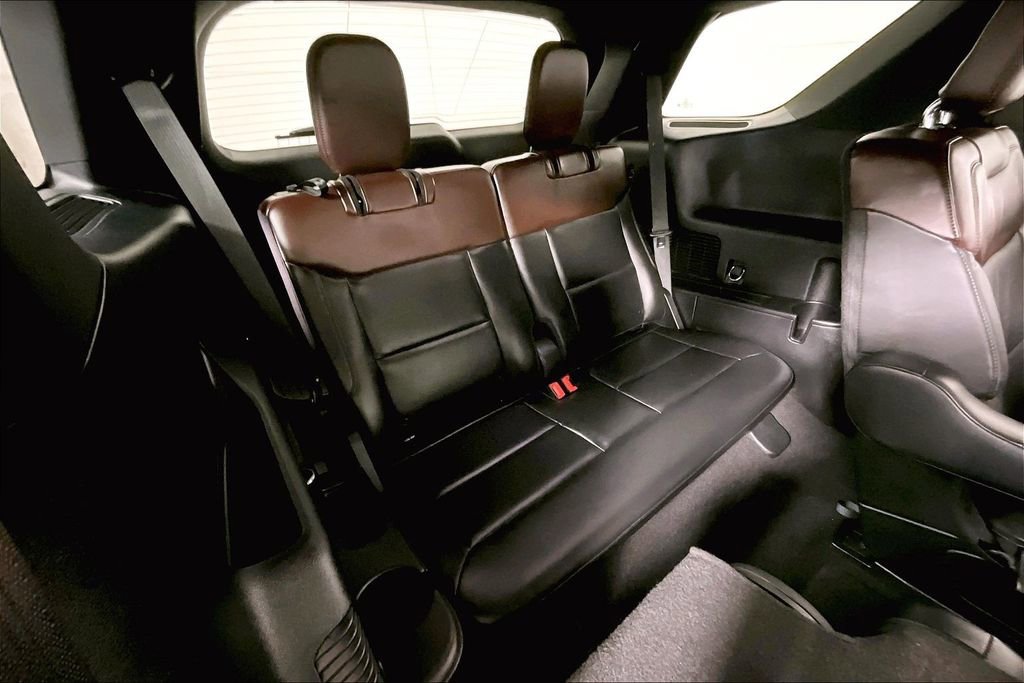 Used 2021 Ford Explorer Platinum w/ Equipment Group 601A image 28