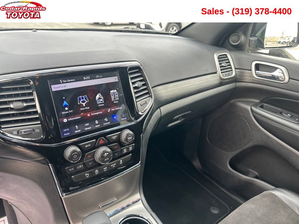 Used 2019 Jeep Grand Cherokee Altitude image 15
