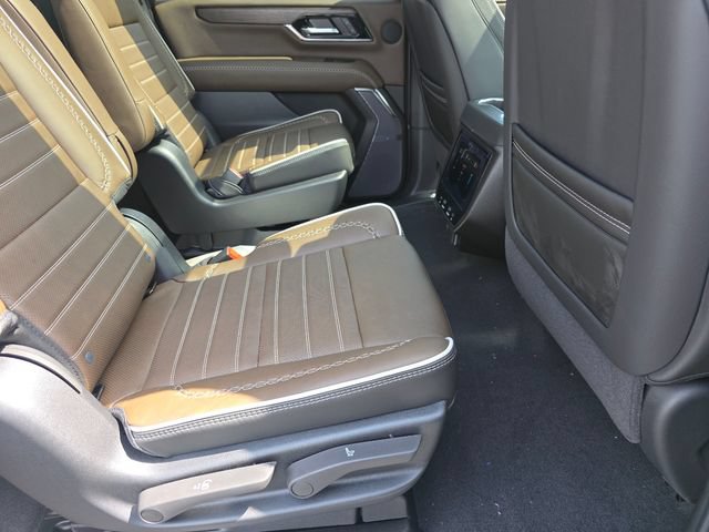 New 2026 GMC Yukon XL Denali Ultimate w/ LPO, Floor Liner Package AWD/4WD image 22