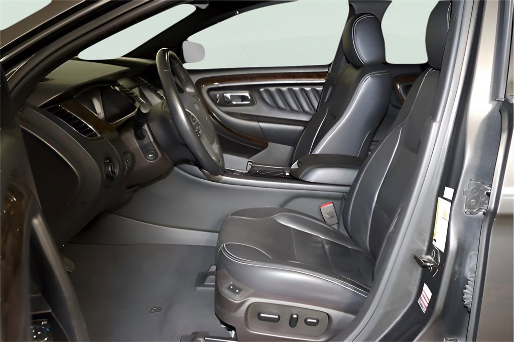 Used 2019 Ford Taurus Limited FWD image 15