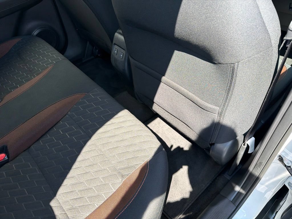 Used 2022 Nissan Kicks SR FWD image 24