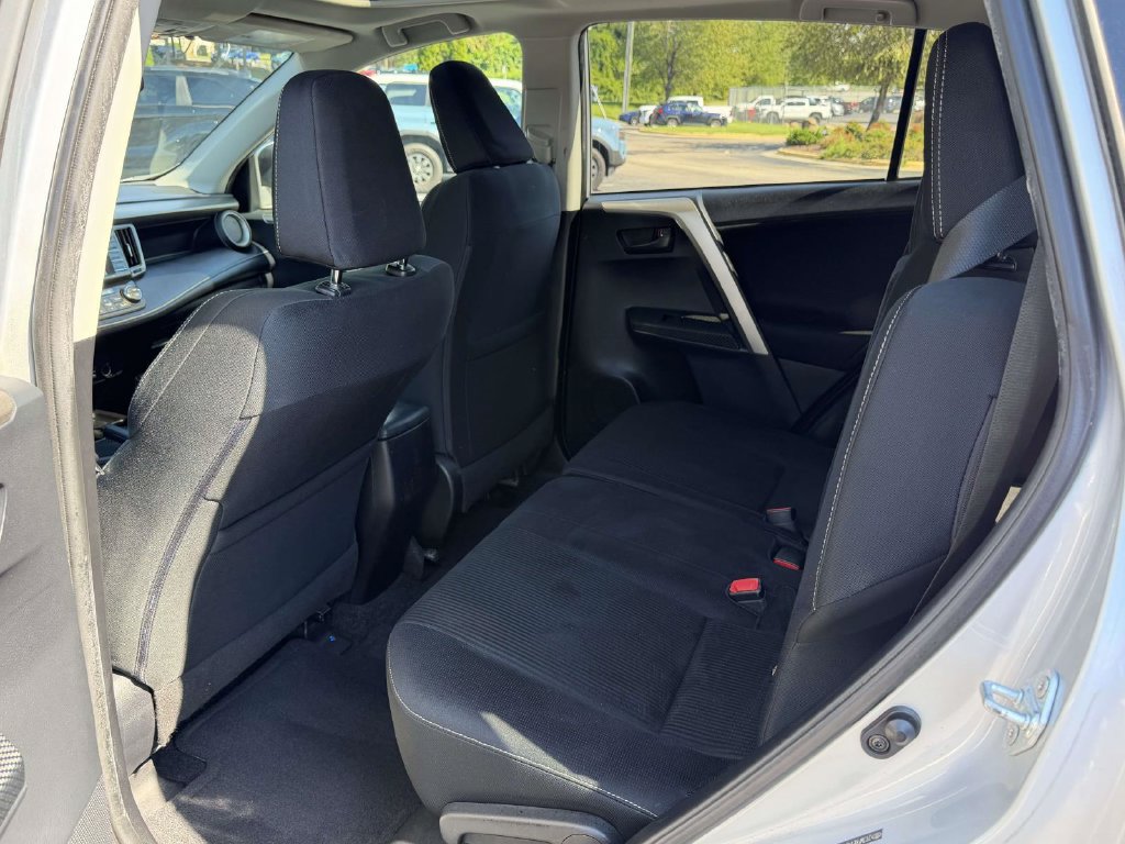 Used 2013 Toyota RAV4 XLE FWD image 14