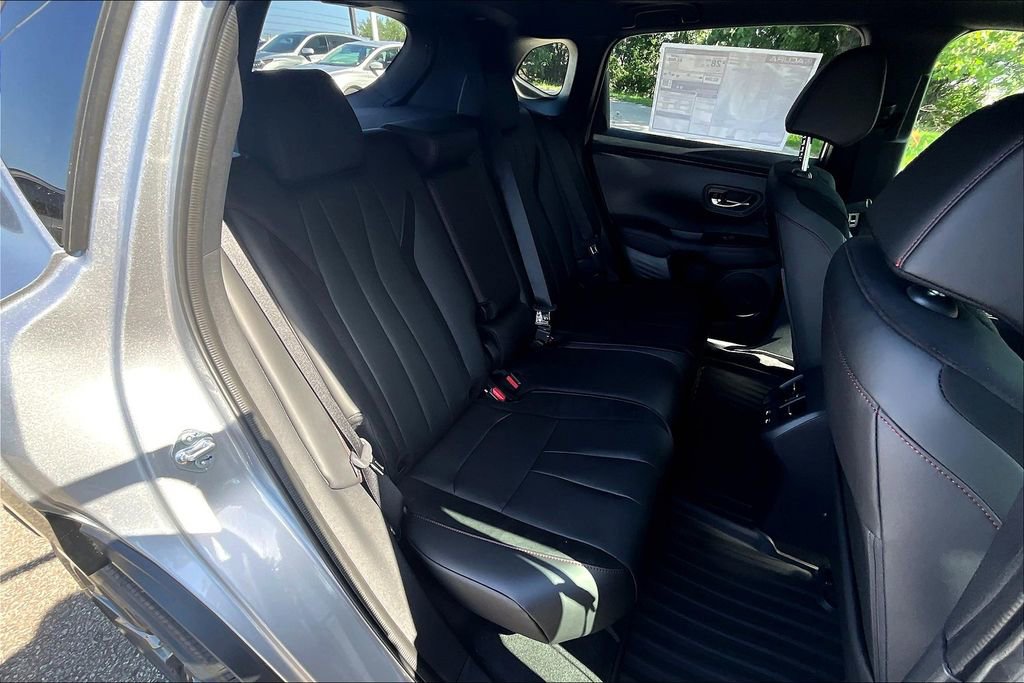 Used 2025 Acura ADX A-Spec image 15