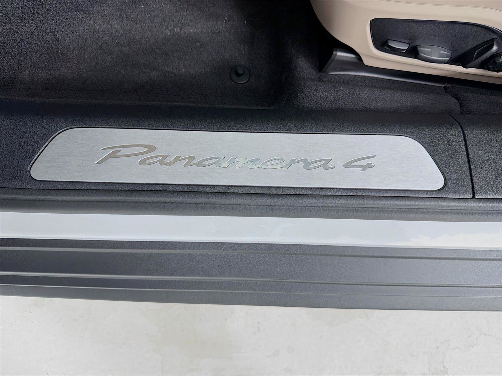New 2026 Porsche Panamera 4 AWD/4WD image 10