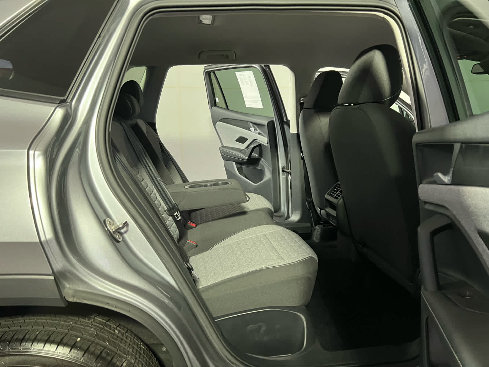 Used 2025 Volkswagen Tiguan S AWD/4WD image 26