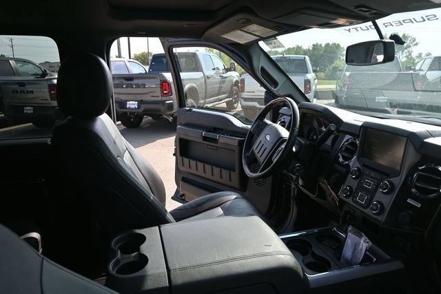 Used 2015 Ford F450 Platinum w/ FX4 Off Road Package AWD/4WD image 34