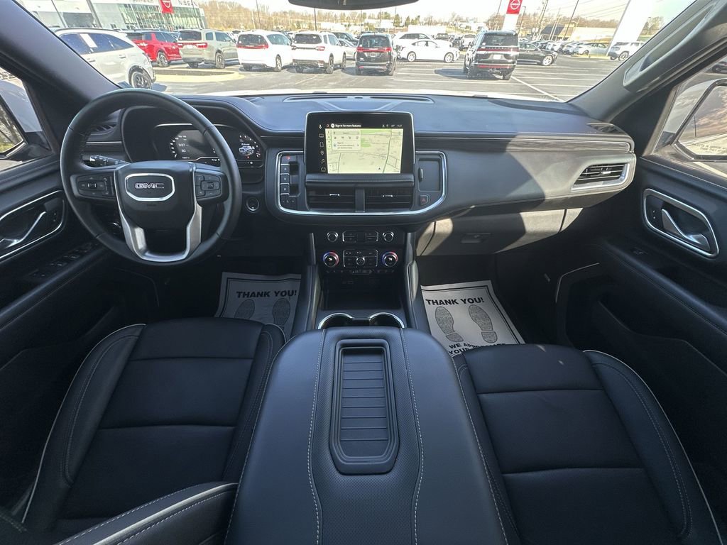 Used 2024 GMC Yukon SLT w/ SLT Luxury Package image 21