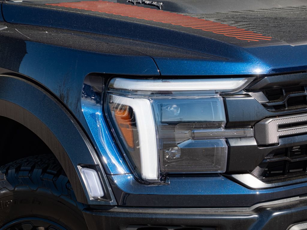 Used 2025 Ford F150 Raptor AWD/4WD image 37