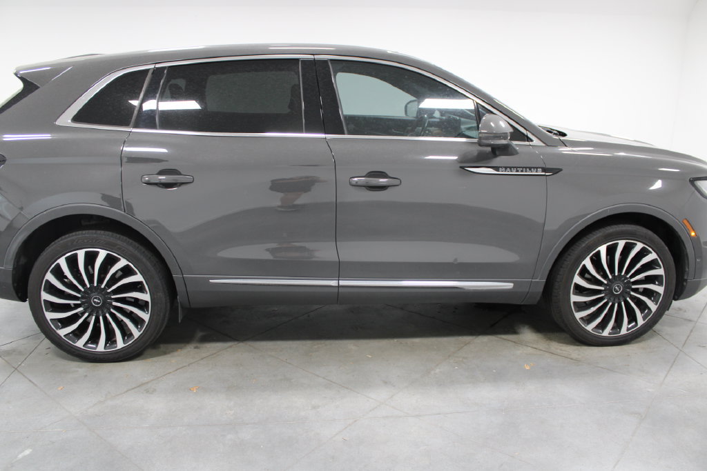 Used 2023 Lincoln Nautilus Black Label AWD/4WD image 11