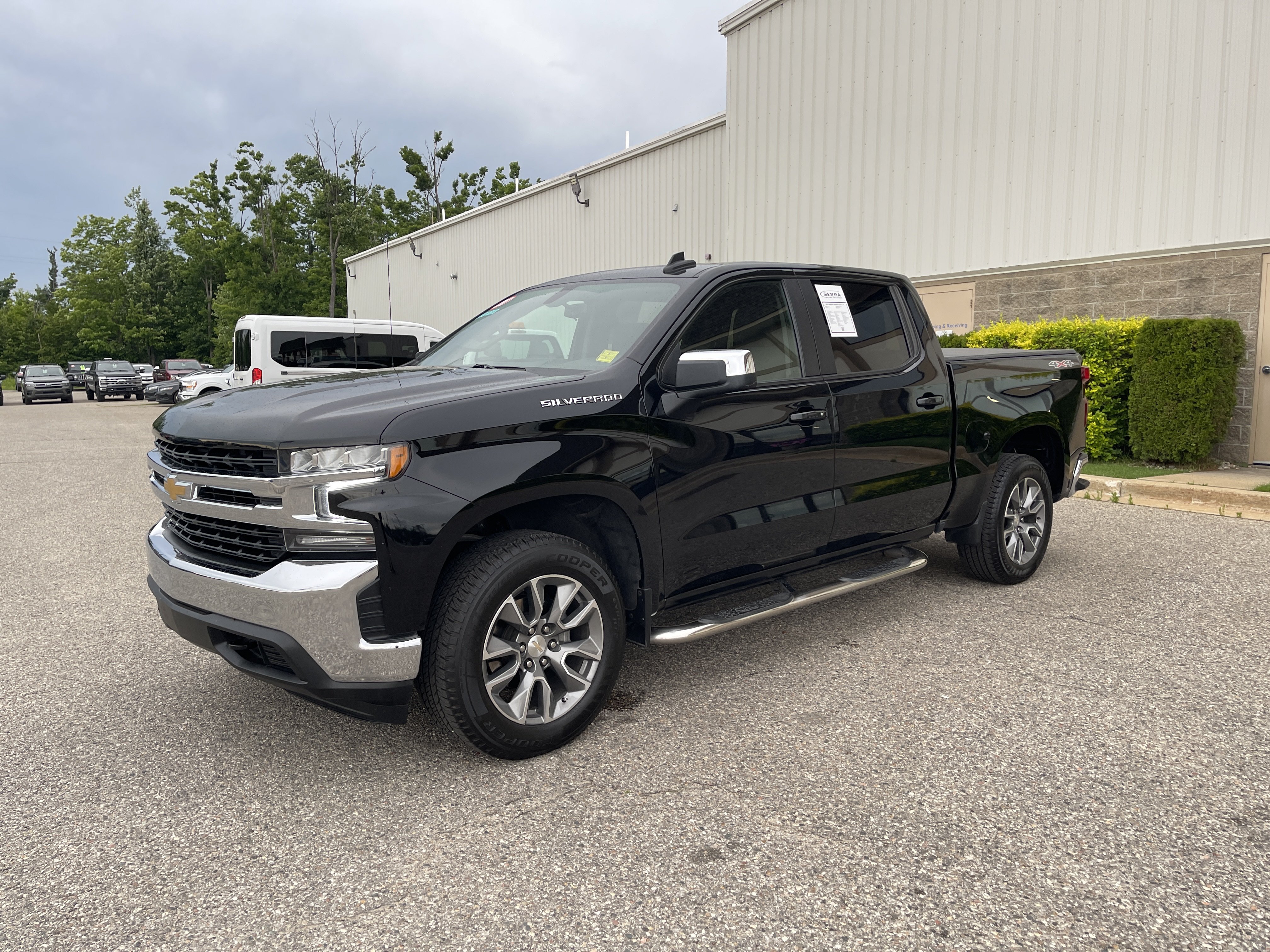 Used 2021 Chevrolet Silverado 1500 LT AWD/4WD image 7
