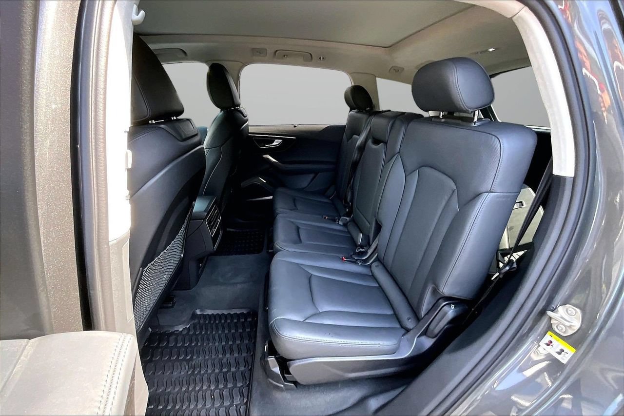 Used 2024 Audi Q7 3.0T Prestige AWD/4WD image 23