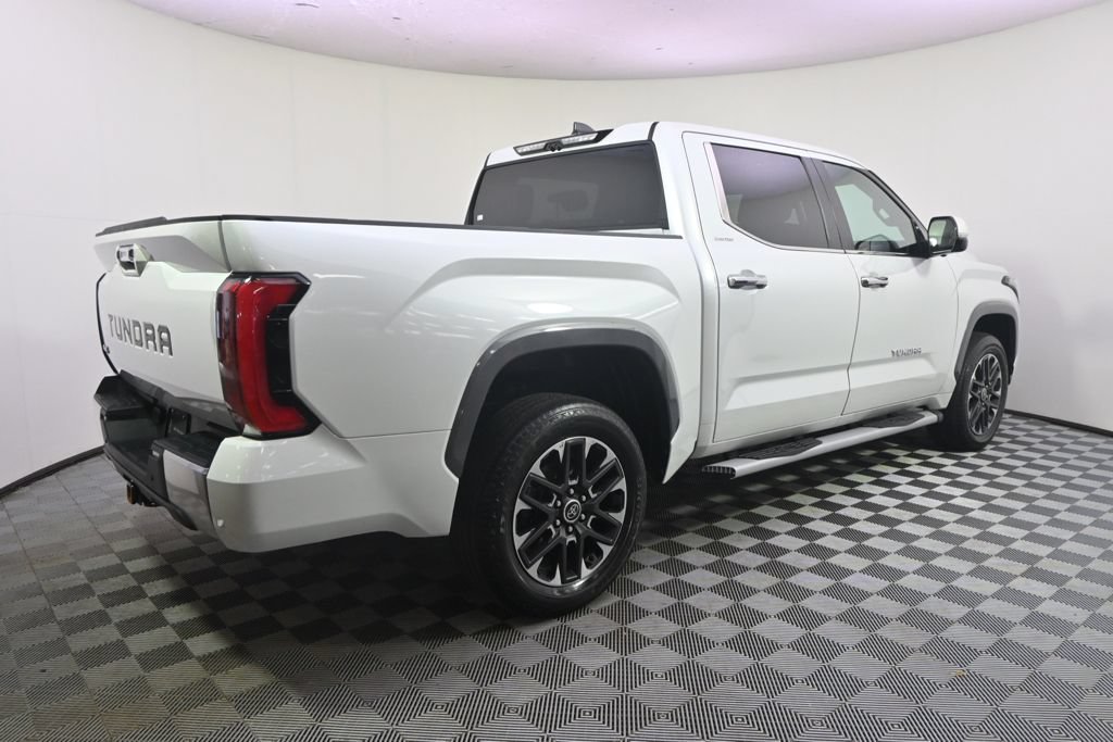 Used 2024 Toyota Tundra Limited AWD/4WD image 7