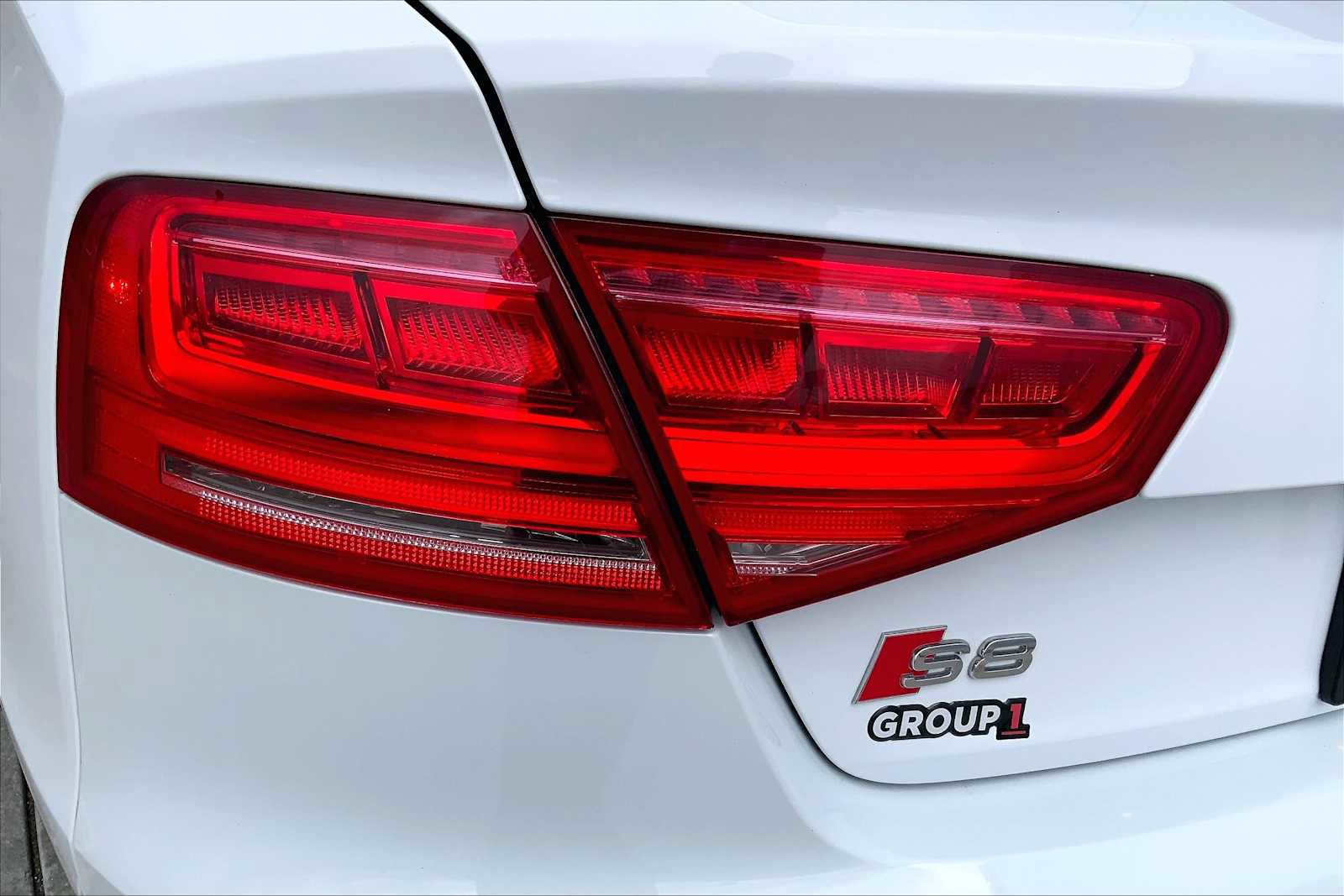 Used 2013 Audi S8 w/ Full Leather Pkg image 28