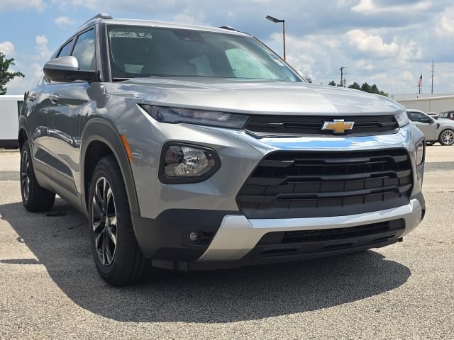 Used 2023 Chevrolet TrailBlazer LT FWD image 7