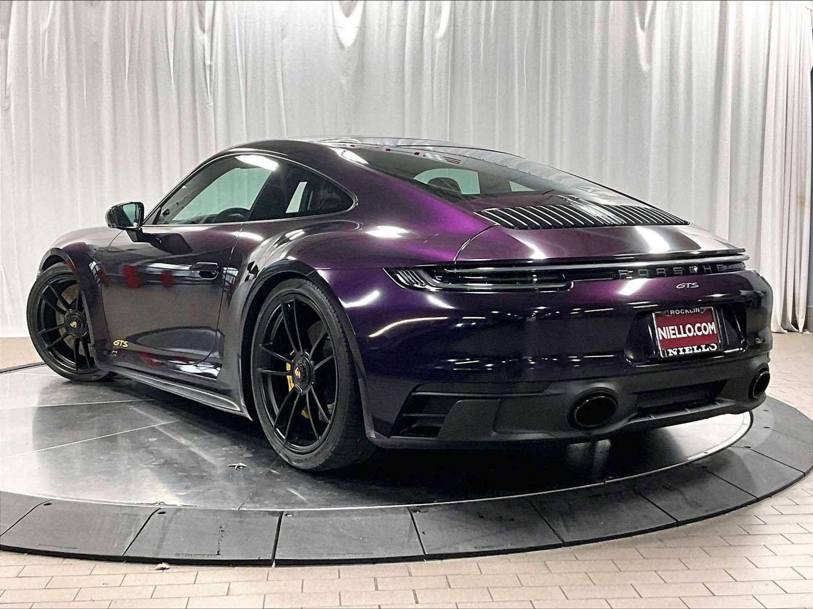 Used 2023 Porsche 911 Carrera GTS image 3